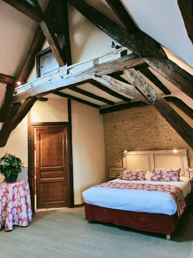 فندق La Chaumiere Aubigny-sur-Nère المظهر الخارجي الصورة